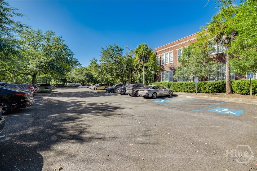 1835 Skidaway Road 204