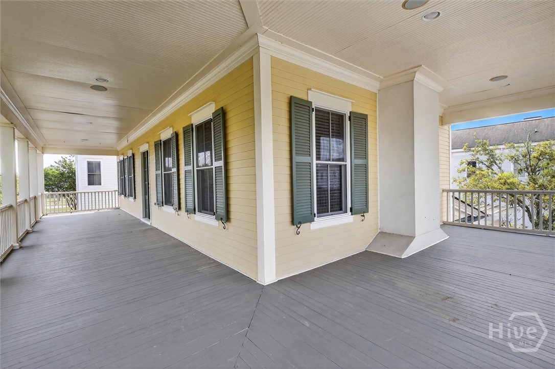 12 Parkside Boulevard