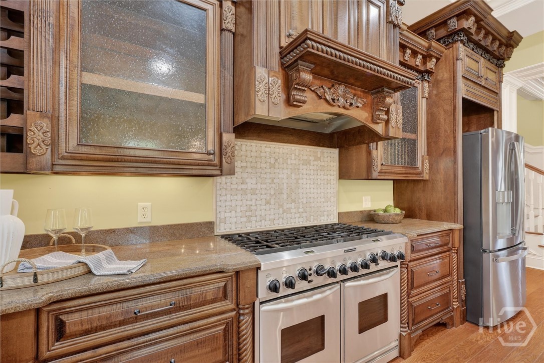 12 Parkside Boulevard