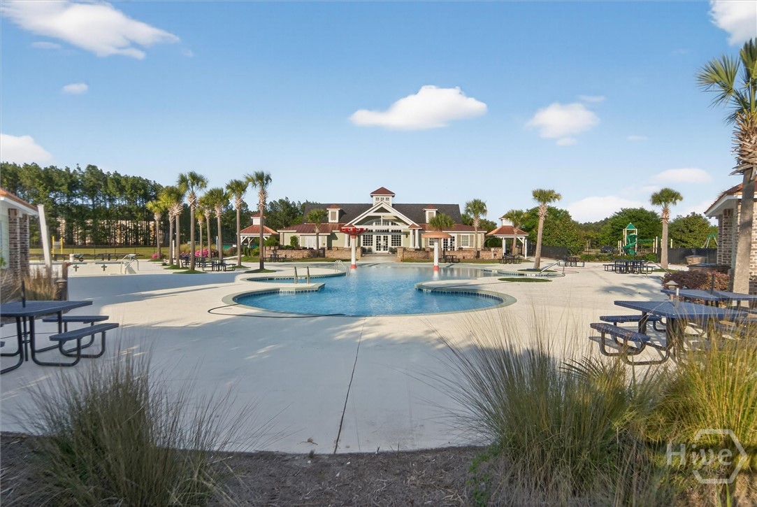 12 Parkside Boulevard