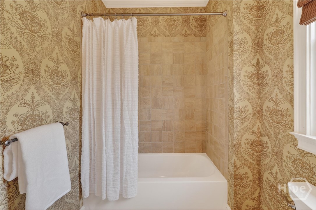 12 Parkside Boulevard