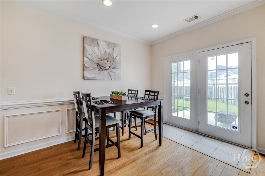 10 Steel Magnolia Lane