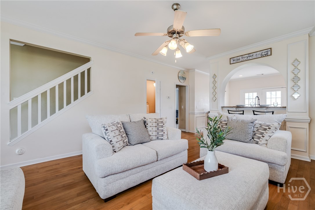 10 Steel Magnolia Lane