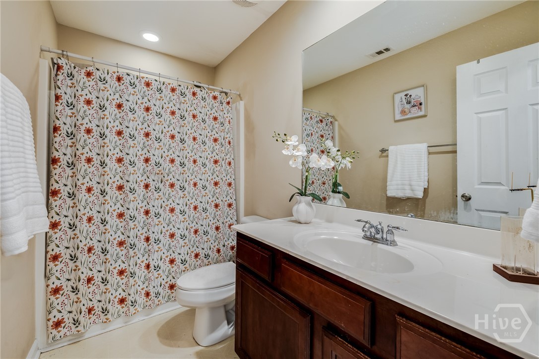 10 Steel Magnolia Lane