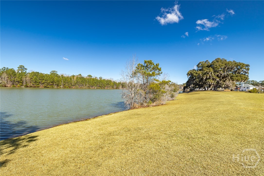 10 Steel Magnolia Lane