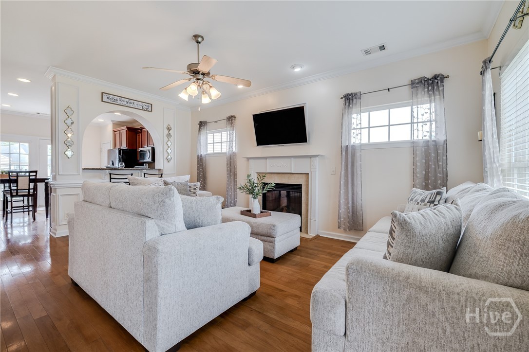 10 Steel Magnolia Lane