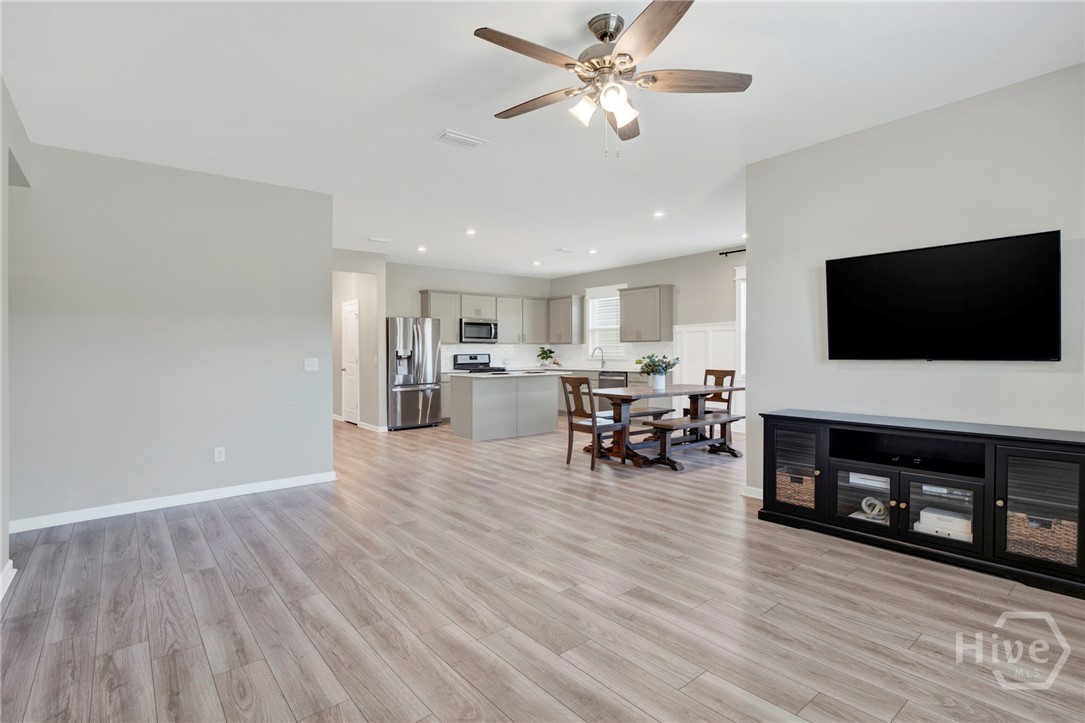 815 Longleaf Drive