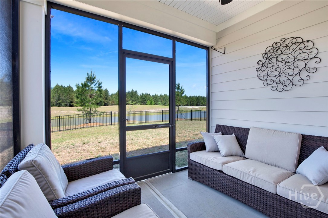 815 Longleaf Drive