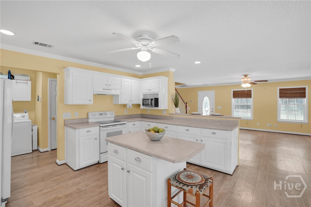 548 Sand Hill Road
