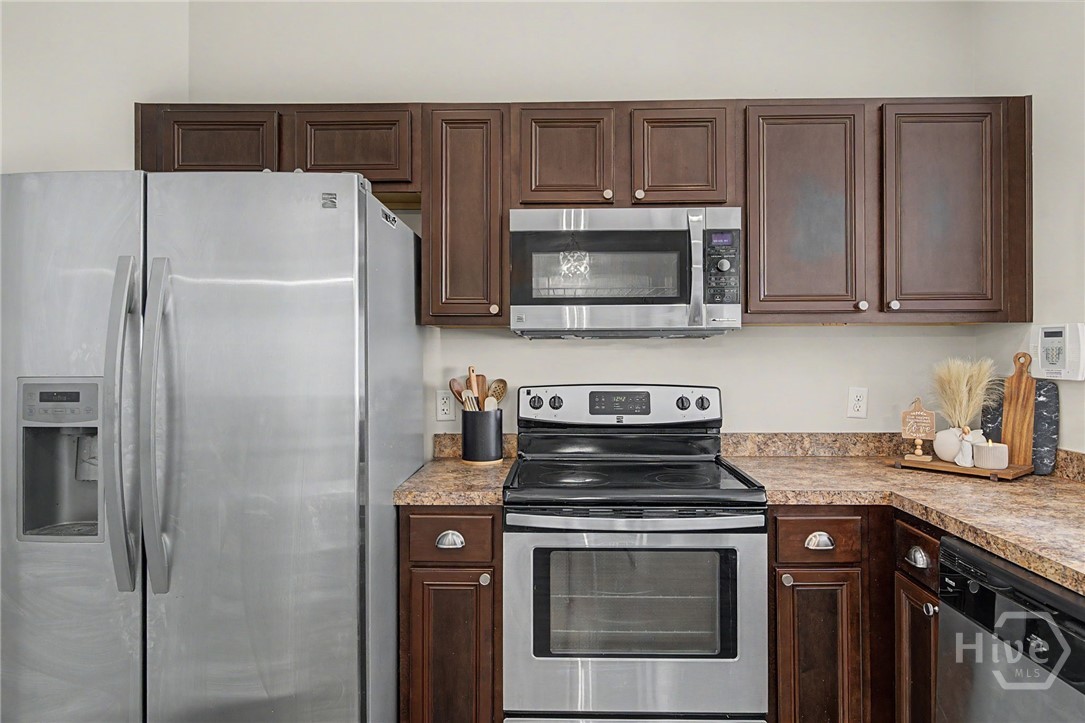 345 Canyon Oak Loop