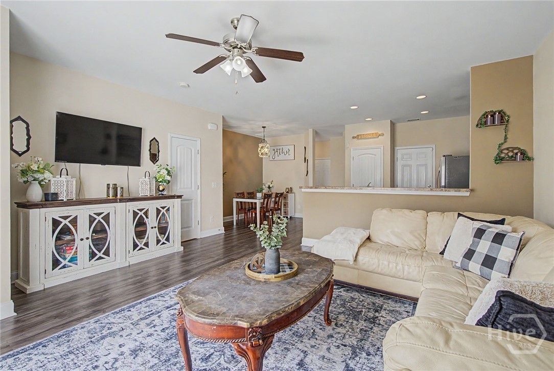345 Canyon Oak Loop