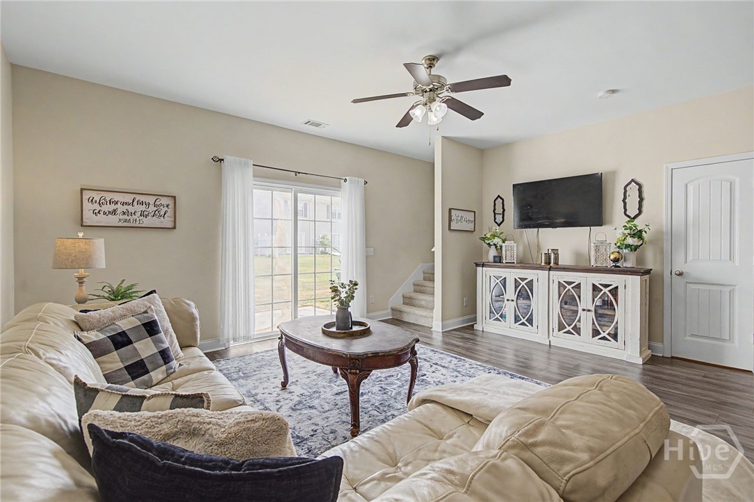345 Canyon Oak Loop