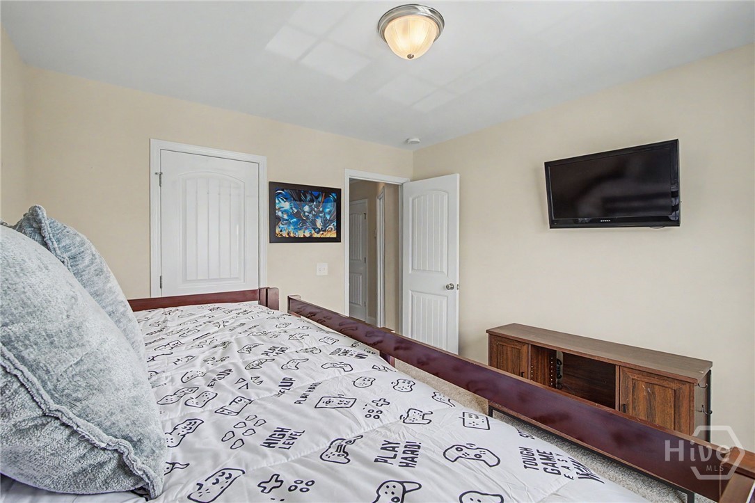 345 Canyon Oak Loop