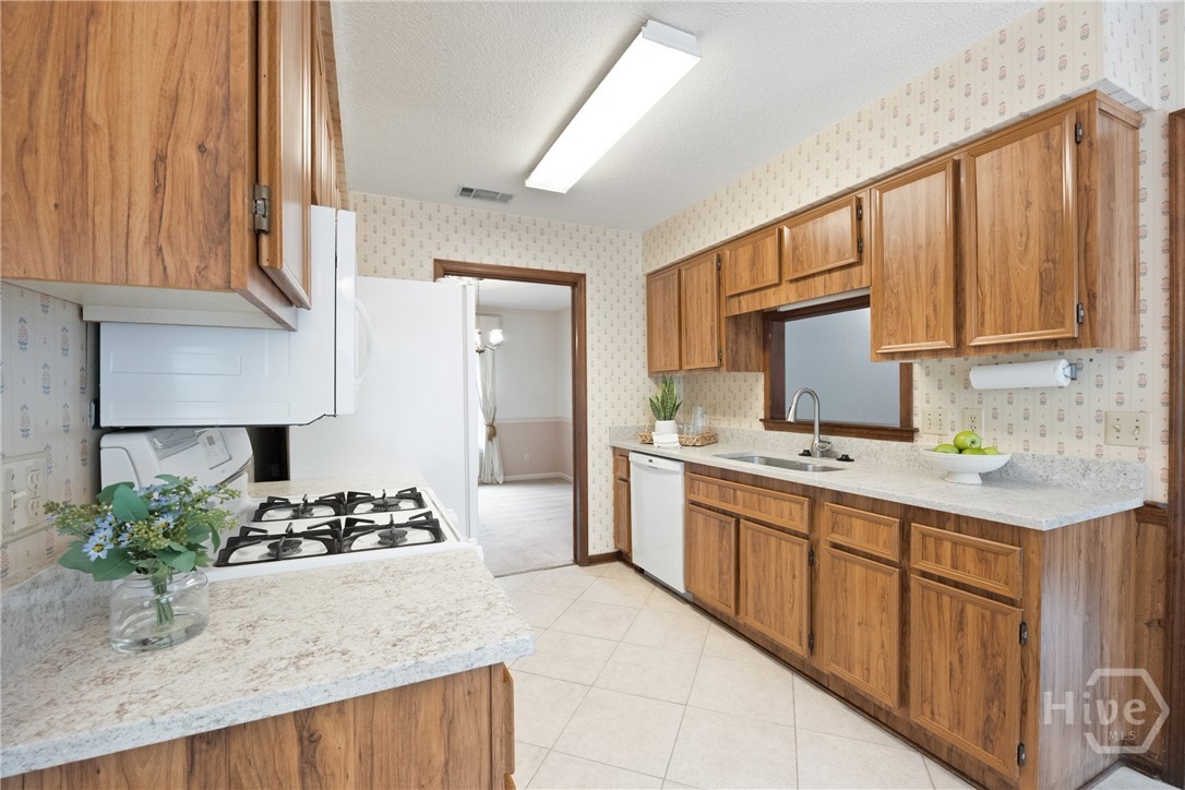 8506 Heatherwood Drive