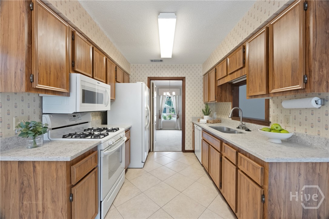8506 Heatherwood Drive