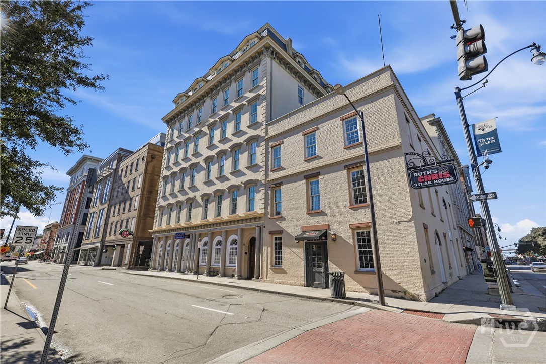 5 Whitaker Street 203E