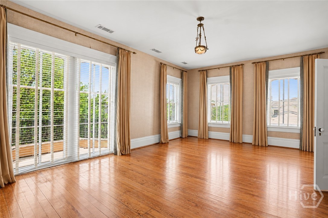 110 W Gaston Street