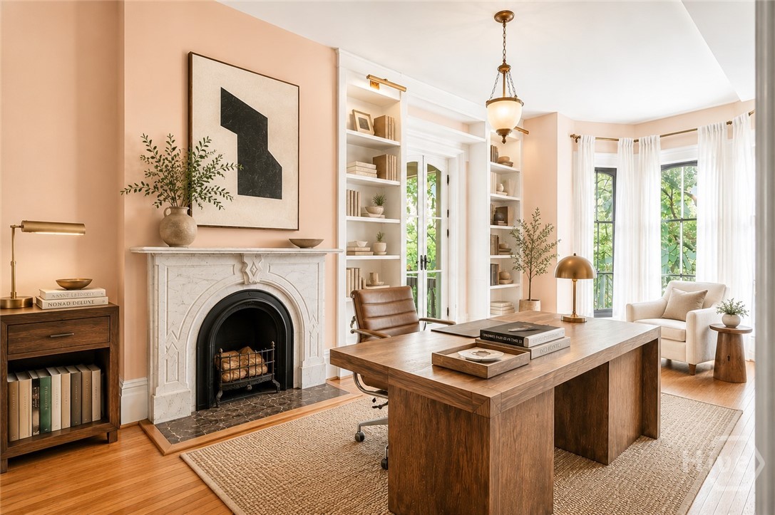 110 W Gaston Street