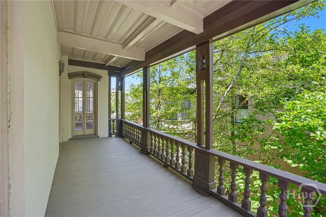 110 W Gaston Street