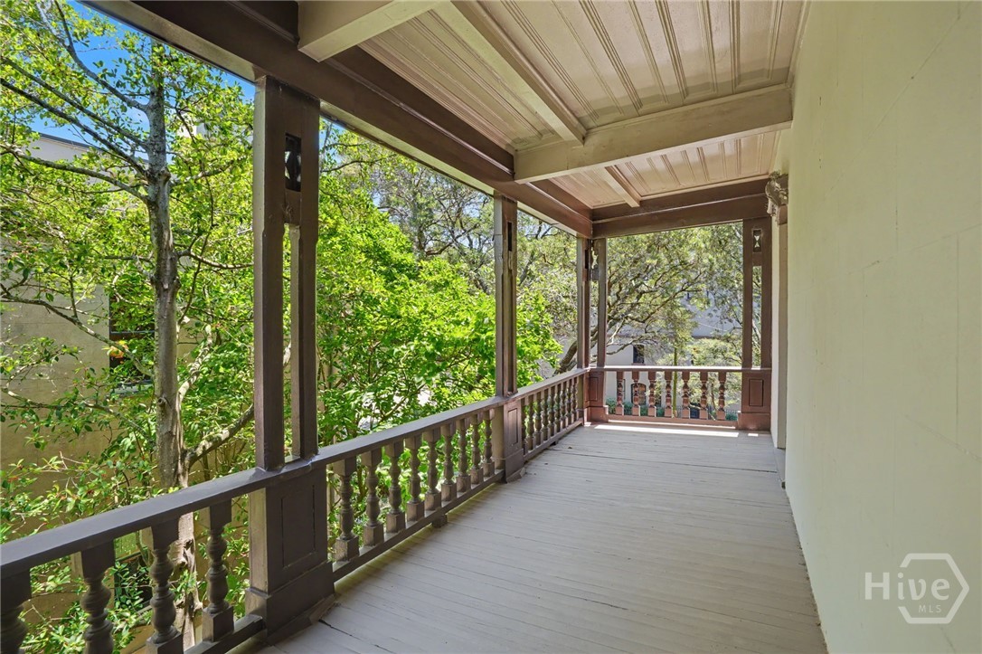 110 W Gaston Street