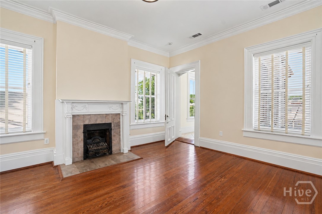 110 W Gaston Street