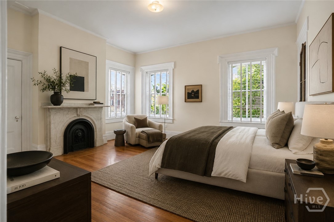 110 W Gaston Street