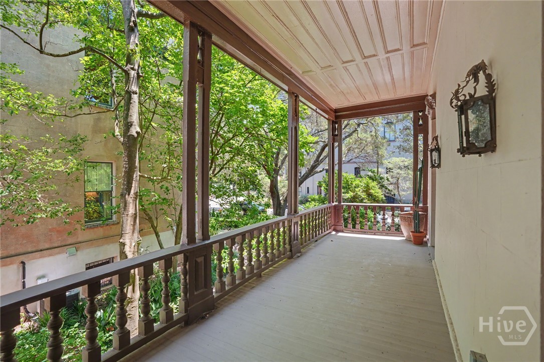 110 W Gaston Street