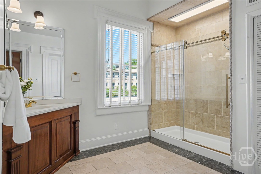110 W Gaston Street