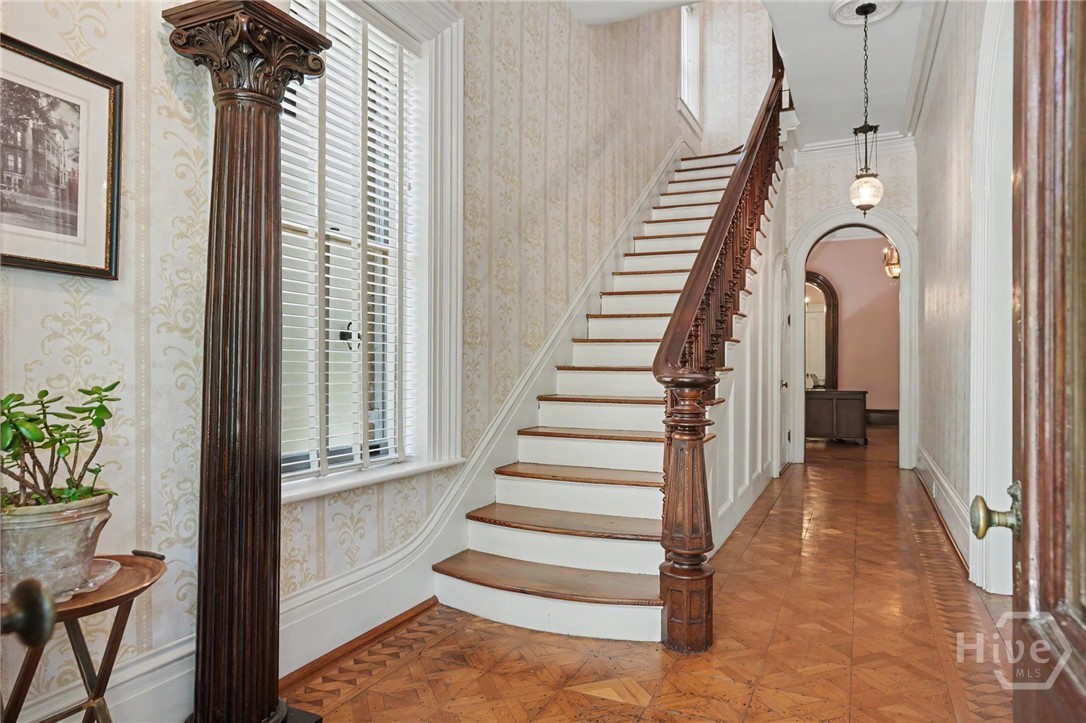 110 W Gaston Street