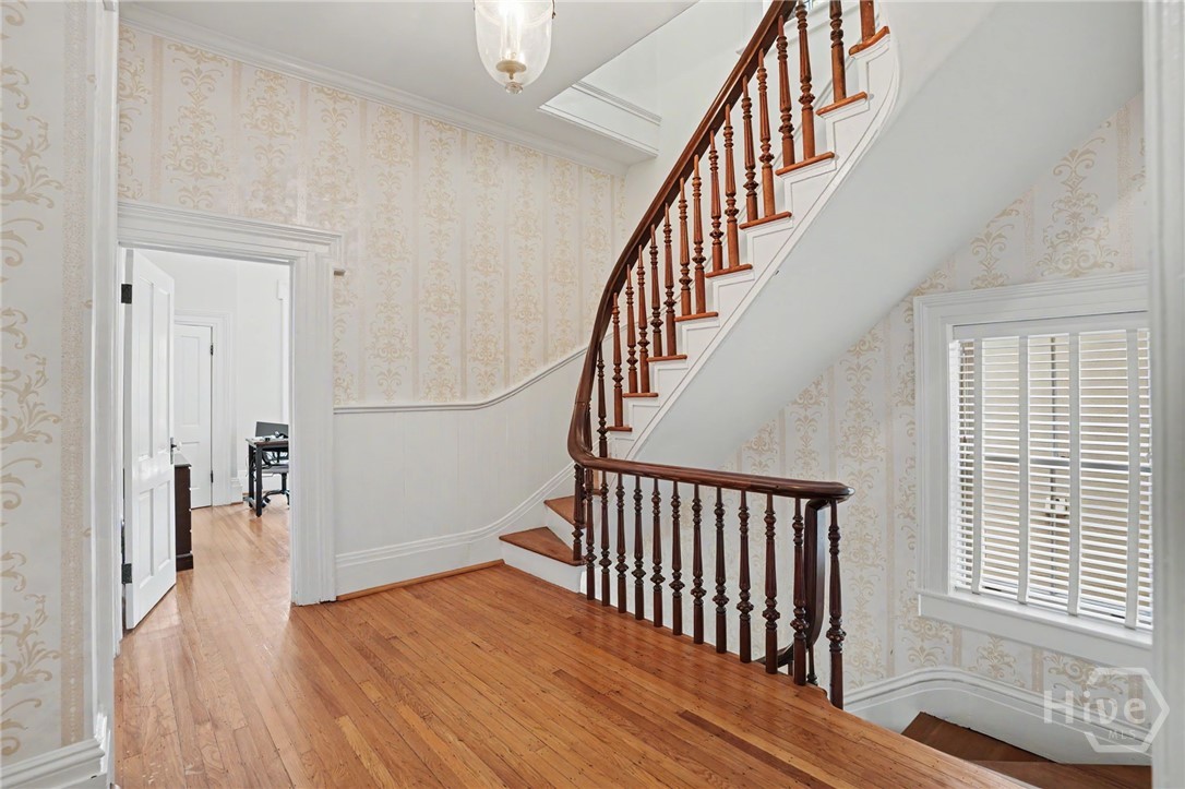 110 W Gaston Street