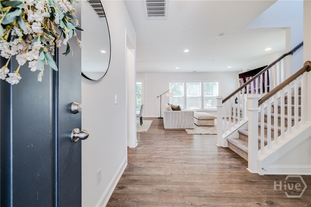 104 Kingbird Court