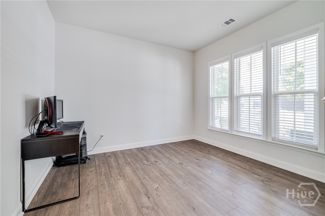 104 Kingbird Court