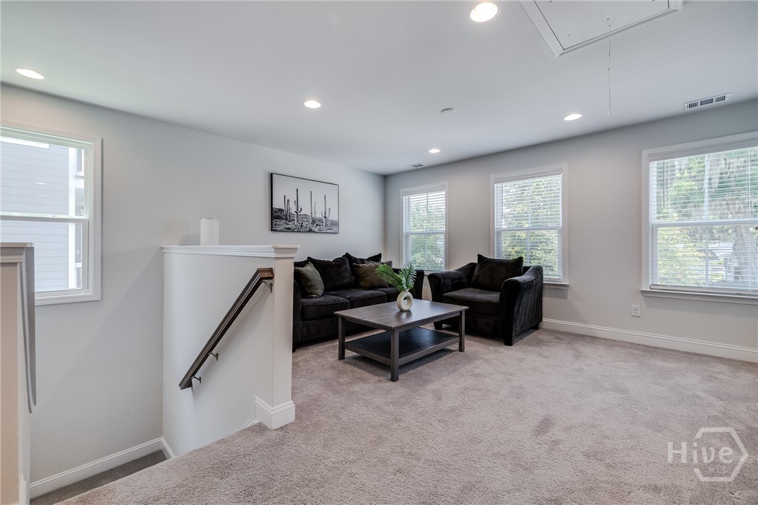 104 Kingbird Court
