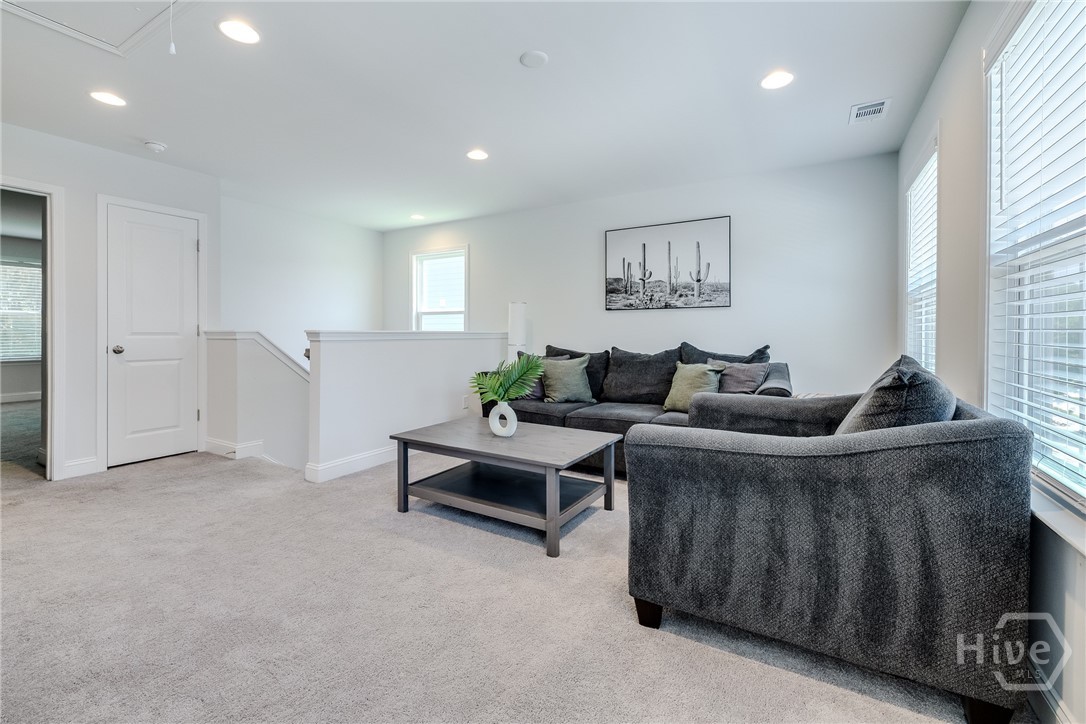 104 Kingbird Court