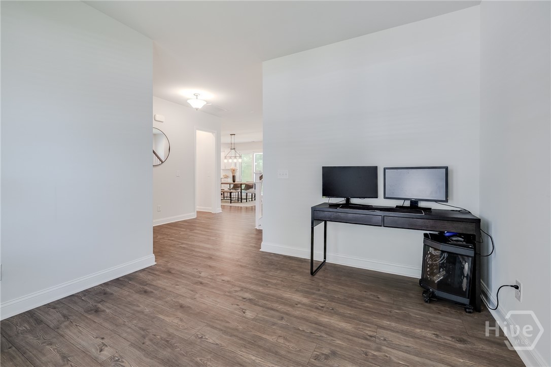 104 Kingbird Court