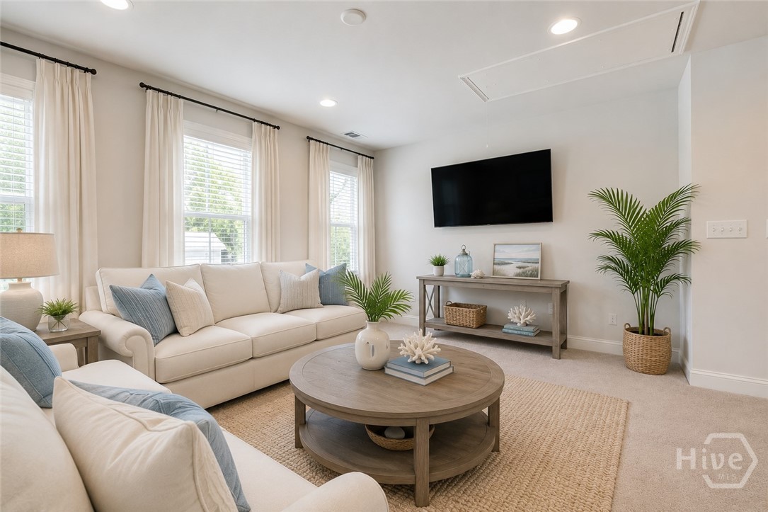 104 Kingbird Court