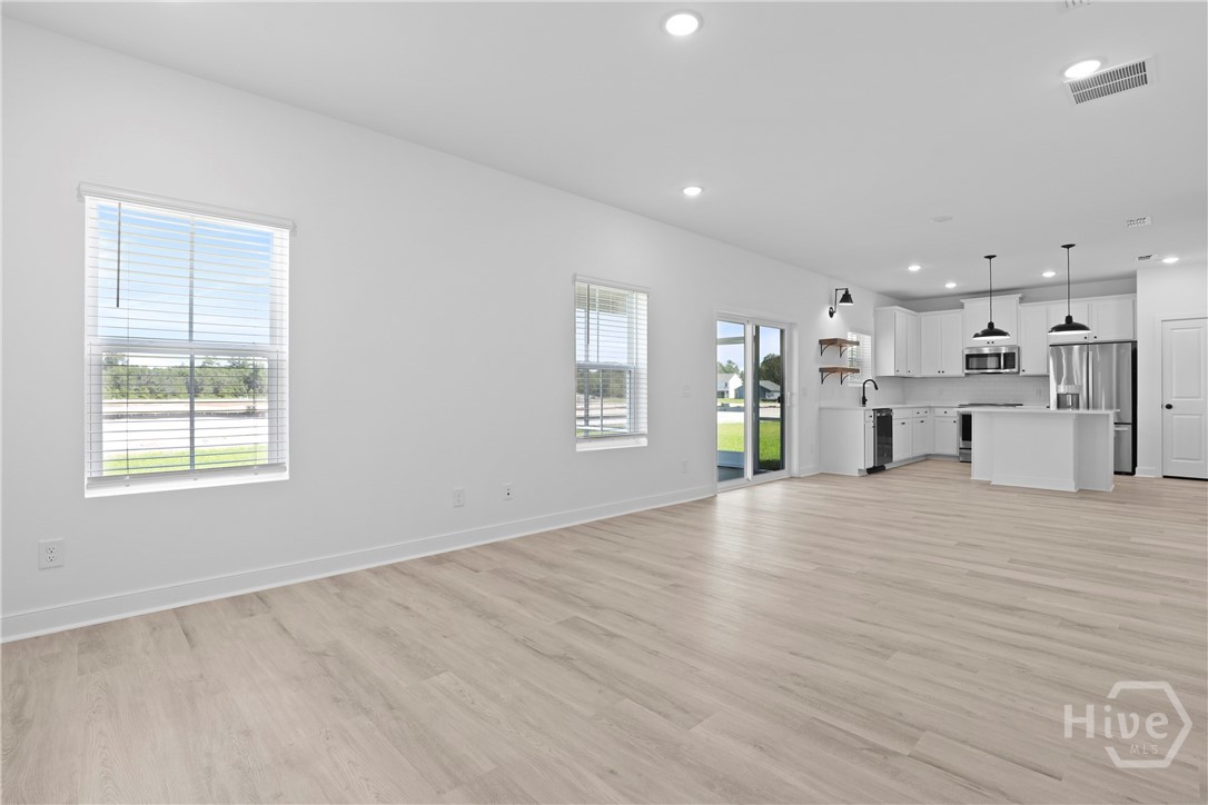 286 Kingswood Circle