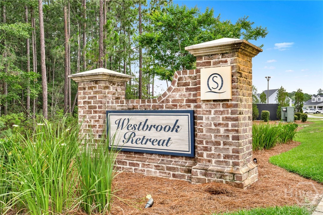 220 Holloway Hill