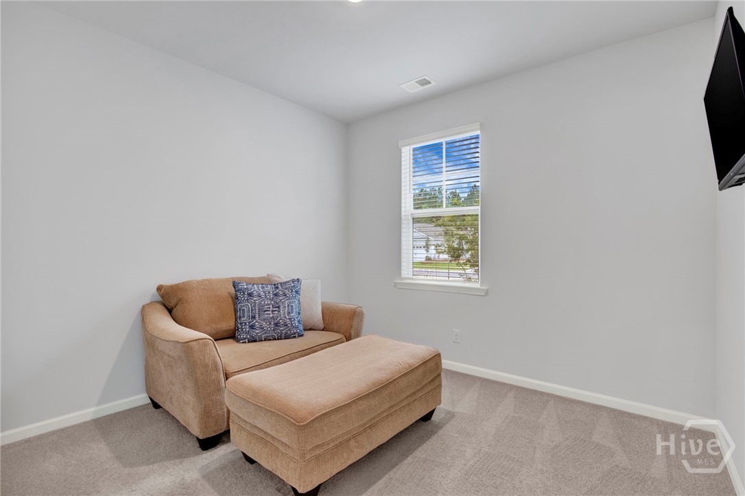 220 Holloway Hill