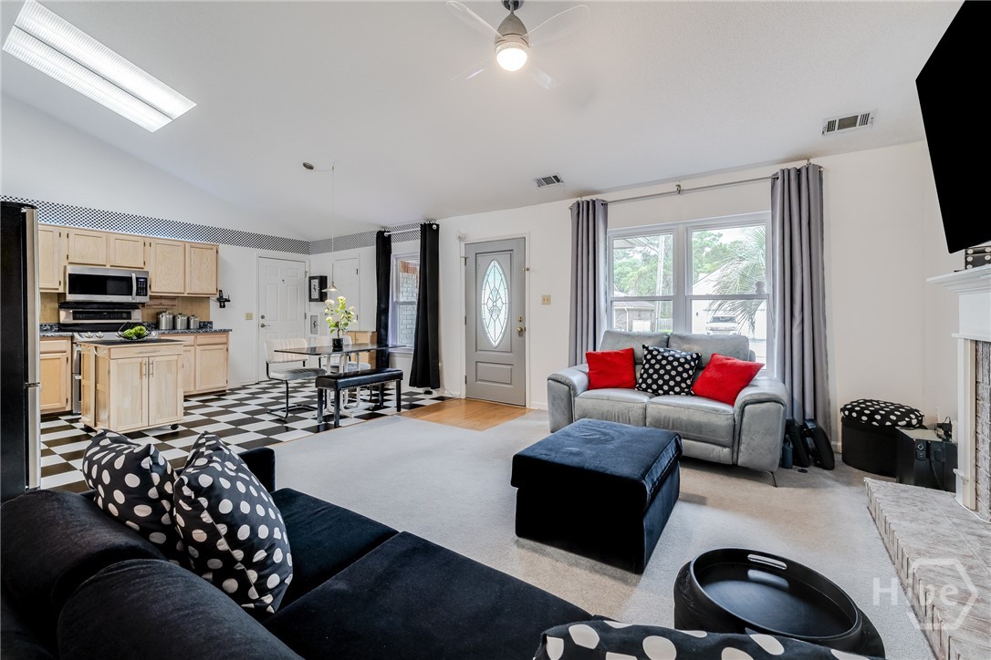 19 Rustic Lane