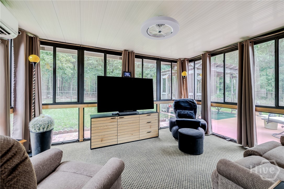19 Rustic Lane