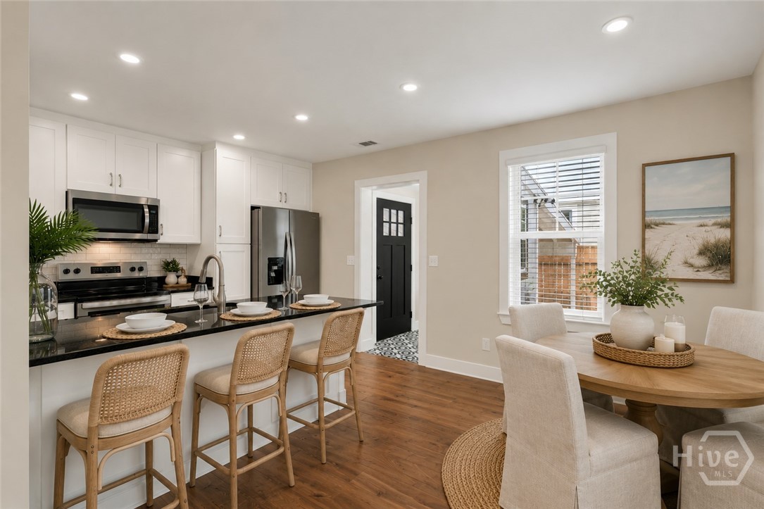 513 E 64th Street
