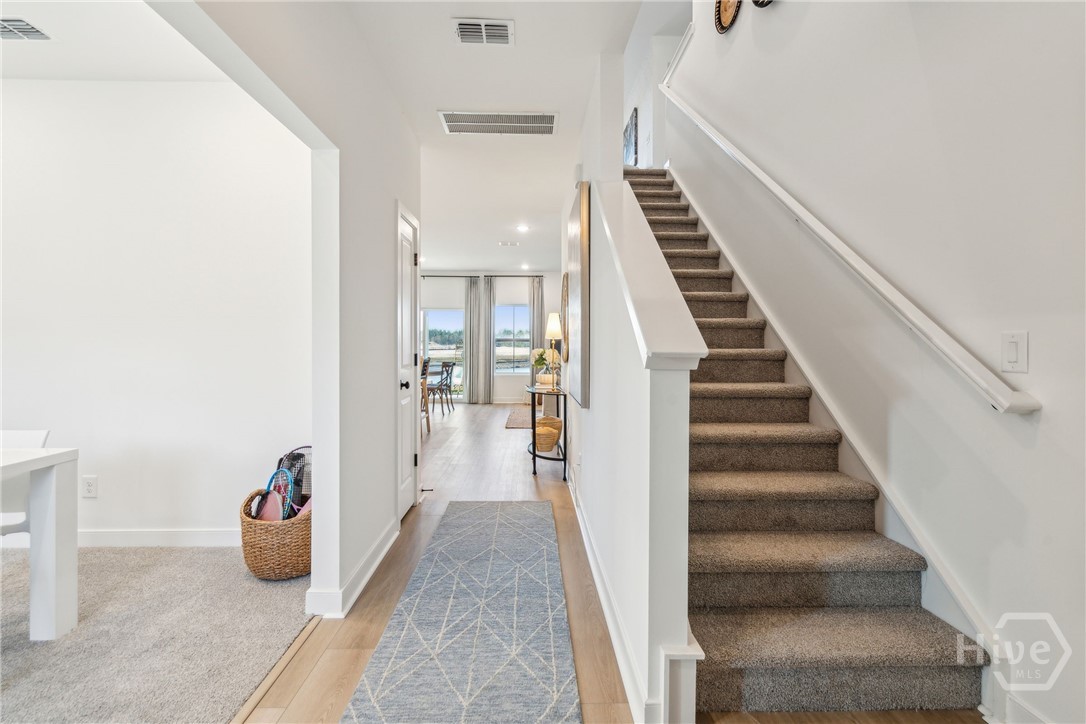 284 Kingswood Circle