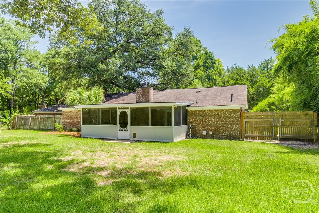 7325 Tropical Way