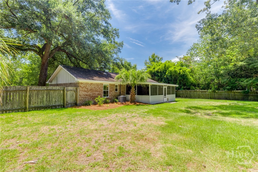 7325 Tropical Way