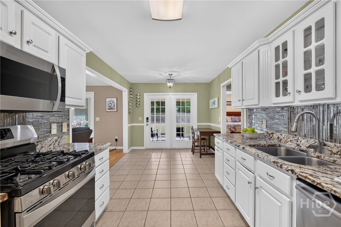 106 Crystal Drive