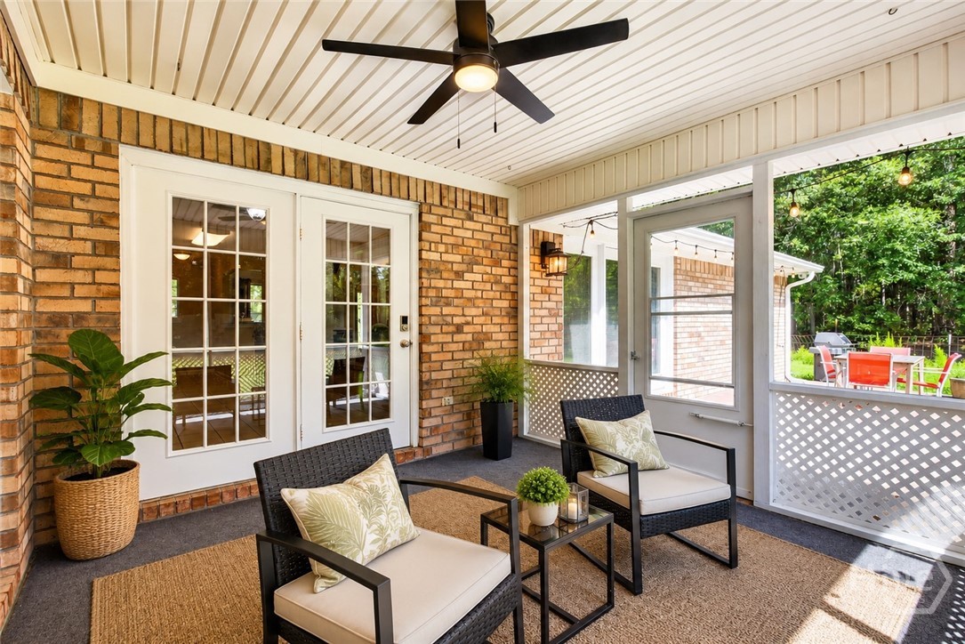 106 Crystal Drive