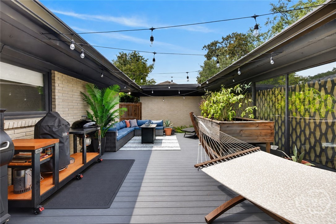 4148 Amsterdam Circle