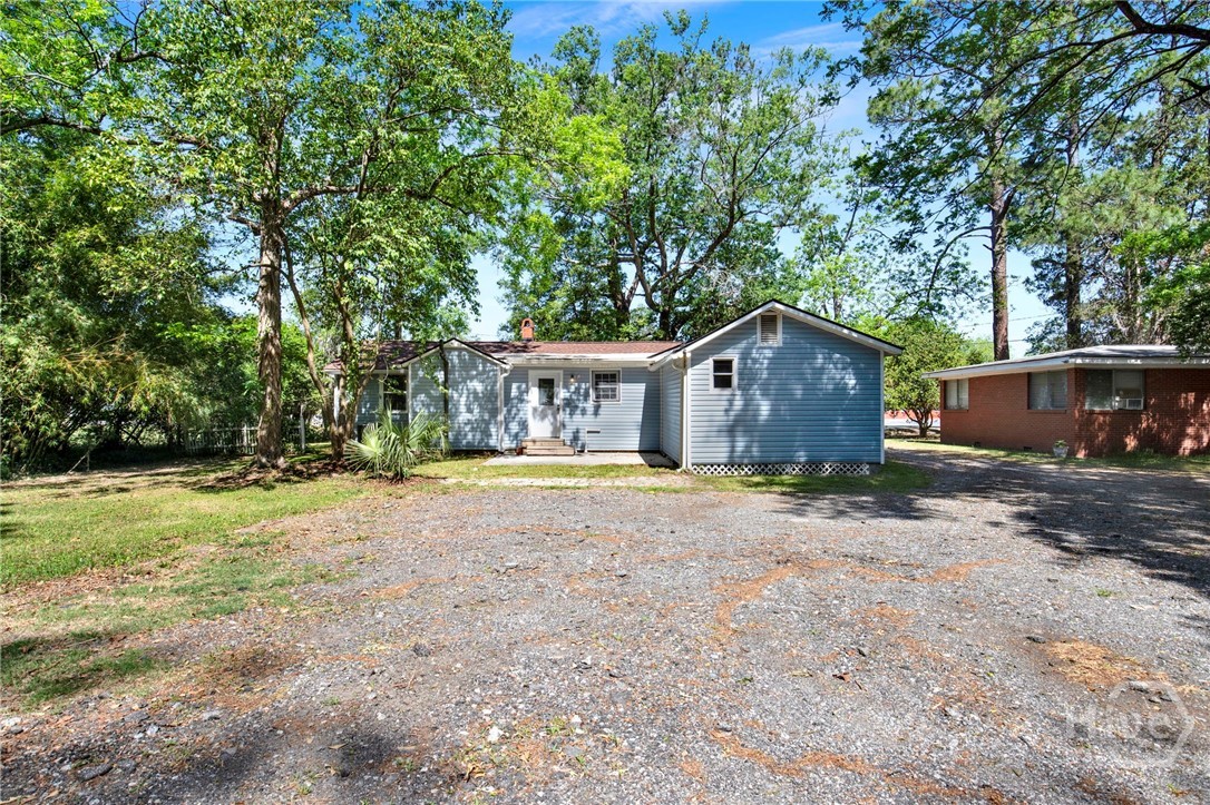 17 Russell Avenue
