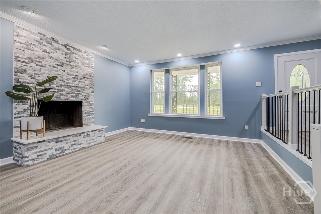330 Lakeshore Drive